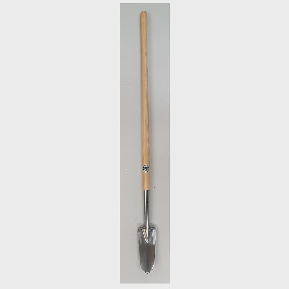 Speed Spade with staffing handle